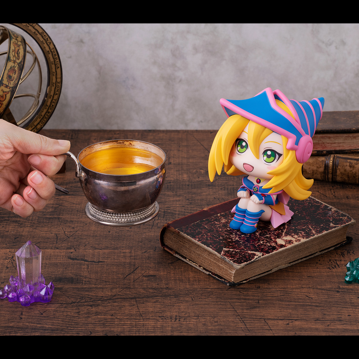 Yu-Gi-Oh! - Yami Yugi & Dark Magician Girl Look Up Figure Set (With Gift) image count 8
